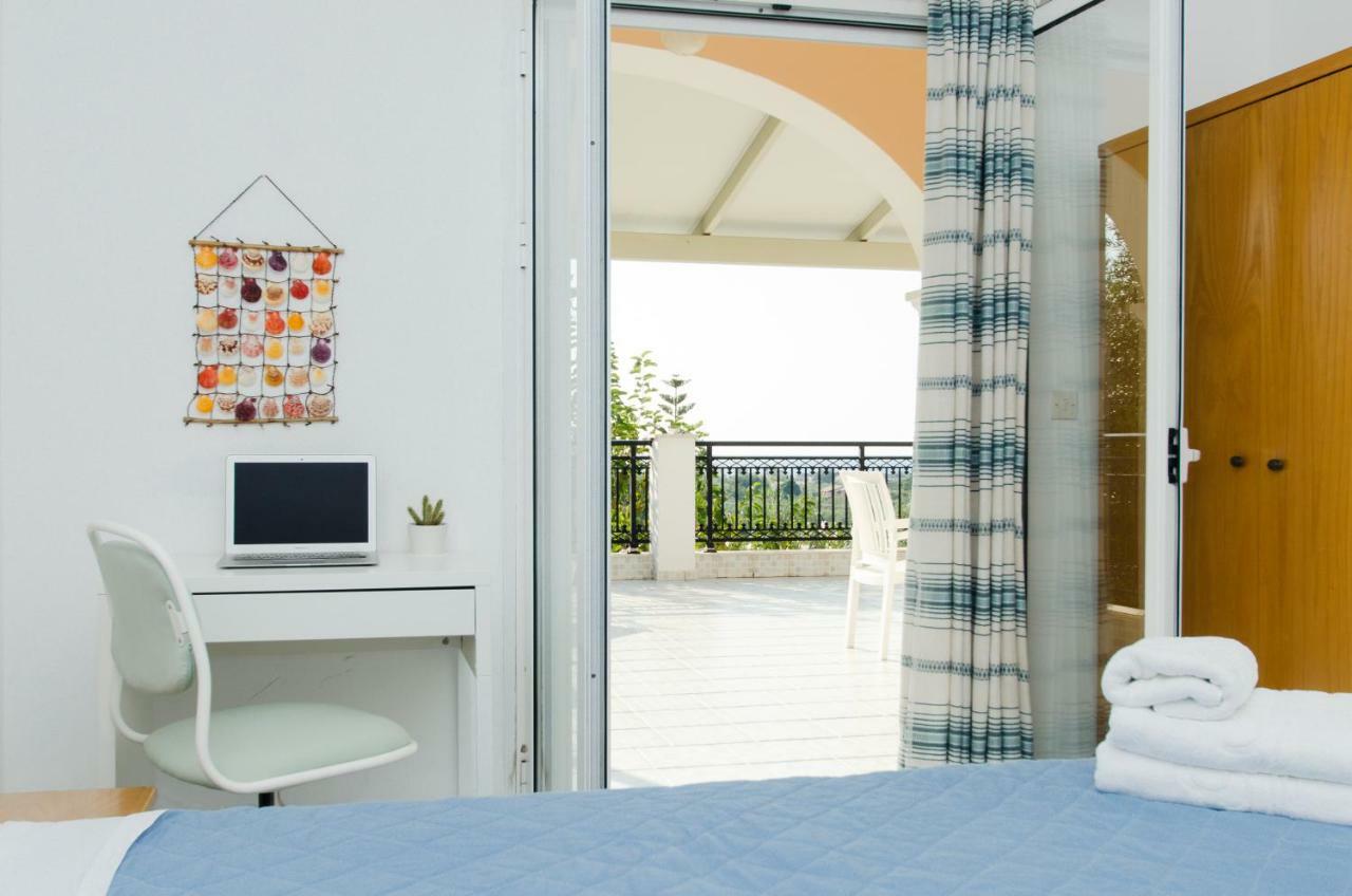 Natural Blue Green Apartment Almiros Beach 外观 照片