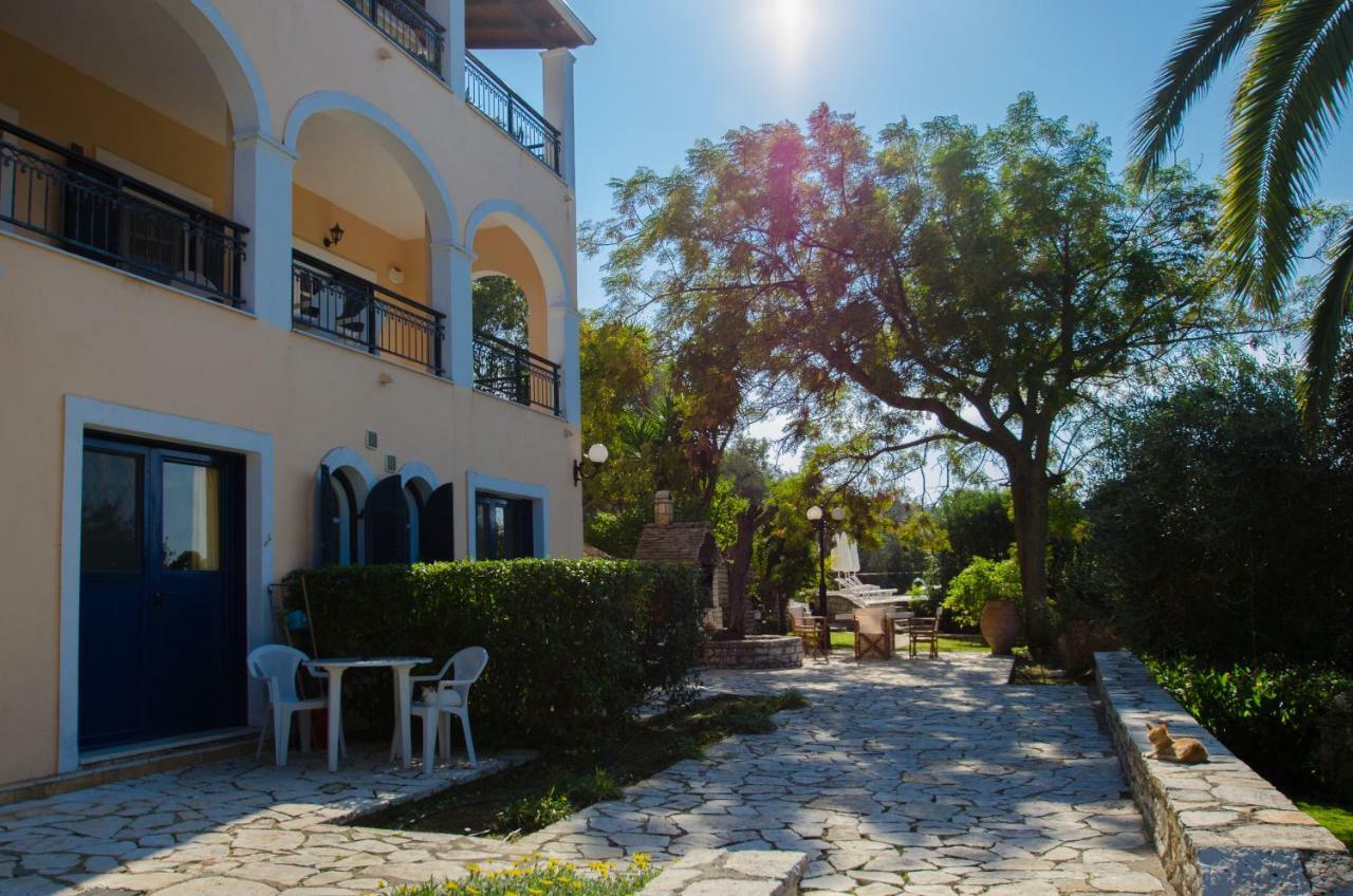 Natural Blue Green Apartment Almiros Beach 外观 照片